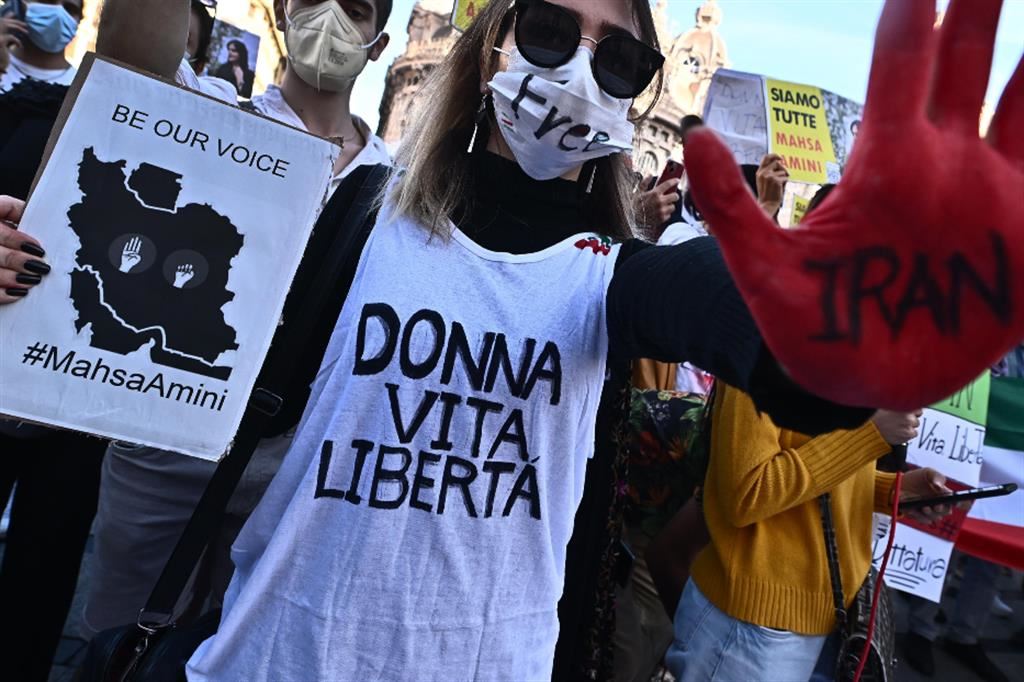 Una manifestazione in Italia a sostegno delle donne iraniane