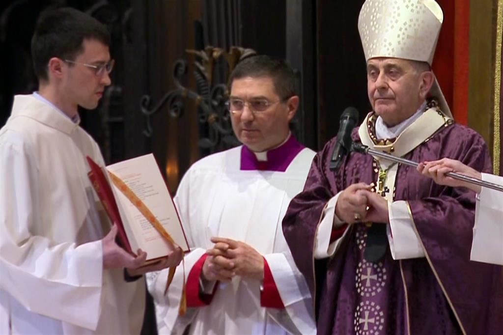 L'arcivescovo di Milano, Mario Delpini, presiede i funerali di Stato di Silvio Berlusconi