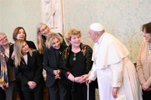 Papa Francesco: dove ci sono donne la Chiesa cambia e va avanti