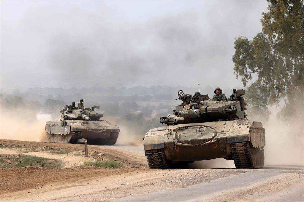 L'avanzata dei carri armati israeliani