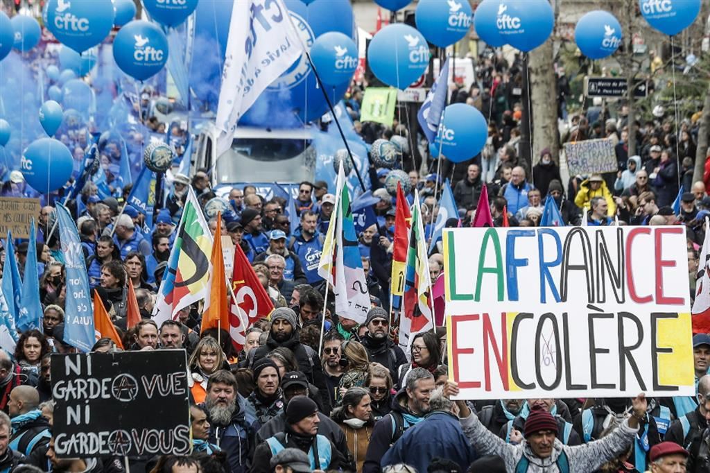 Manifestazione a Parigi contro la riforma delle pensioni dello scorso marzo
