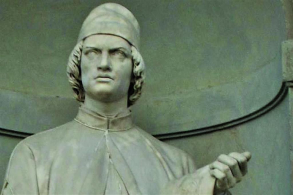 La statua di Leon Battista Alberti nella piazza degli Uffizi a Firenze