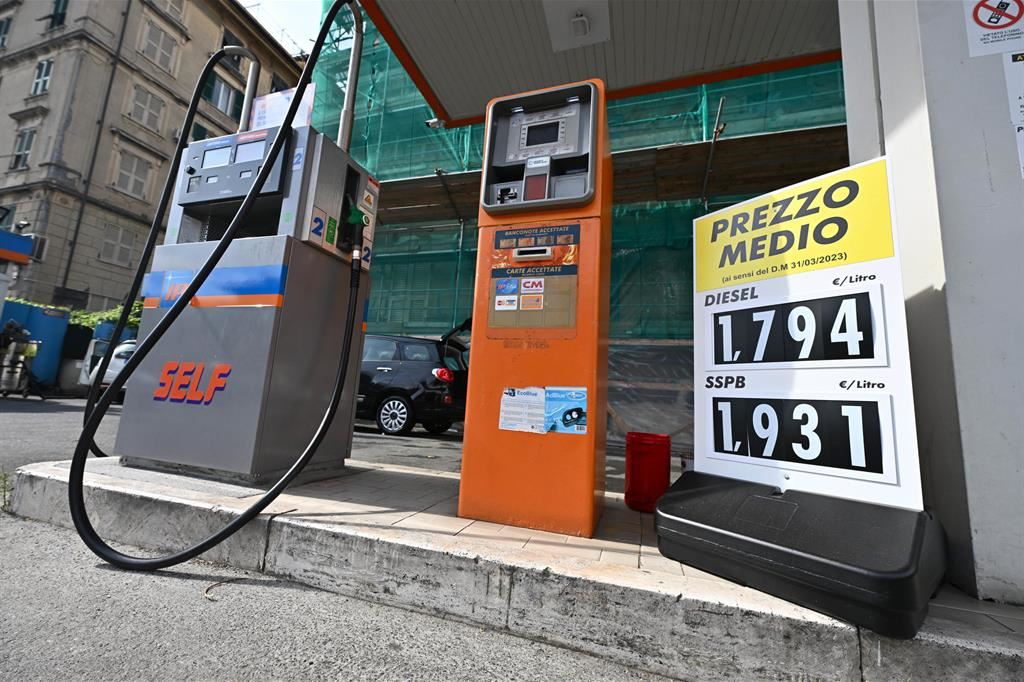 Il Tar ha dichiarato illegittimi i cartelli con il prezzo medio di benzina e diesel
