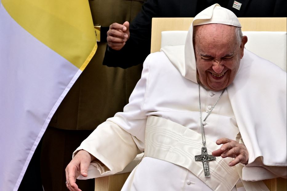 Il Papa in Ungheria, "sforzi creativi" per quest'oggi