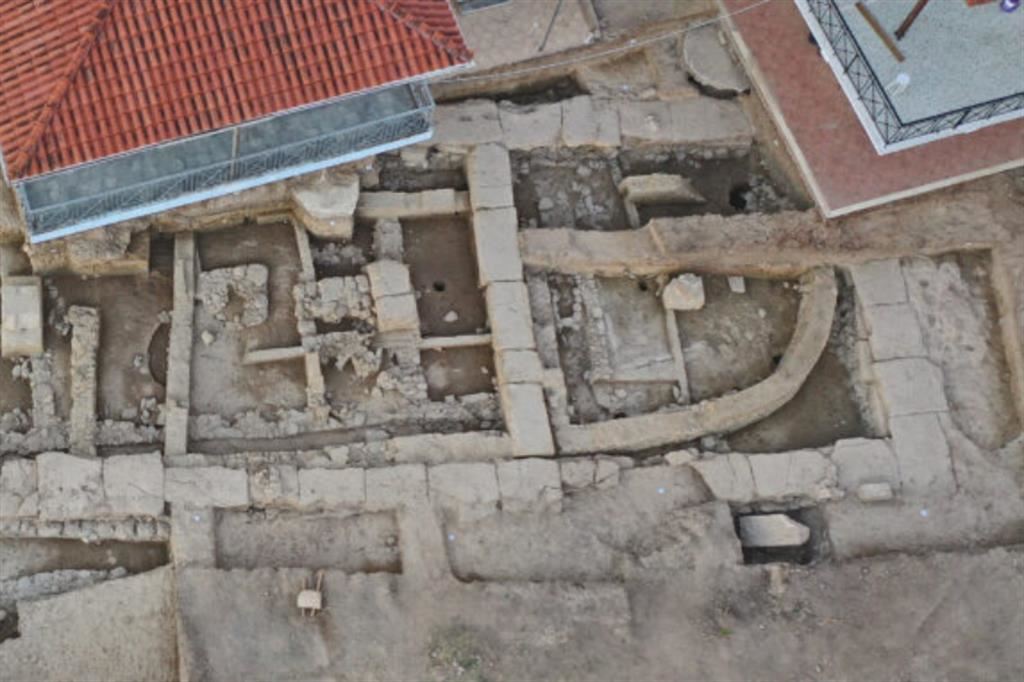 Il tempi di Artemide ritrovato dagli archeologhi sull'Isola di Eubea in Grecia