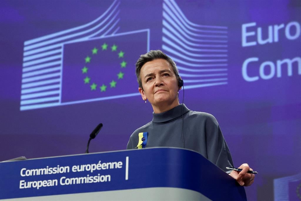 La vicepresidente Ue Vestager annuncia indagine sui sussidi cinesi all'aziende dell'eolico