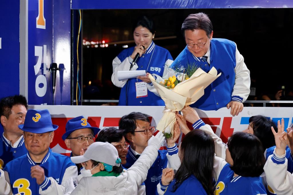 Il leader del Partito democratico (d'apposizione) Lee Jae-myung