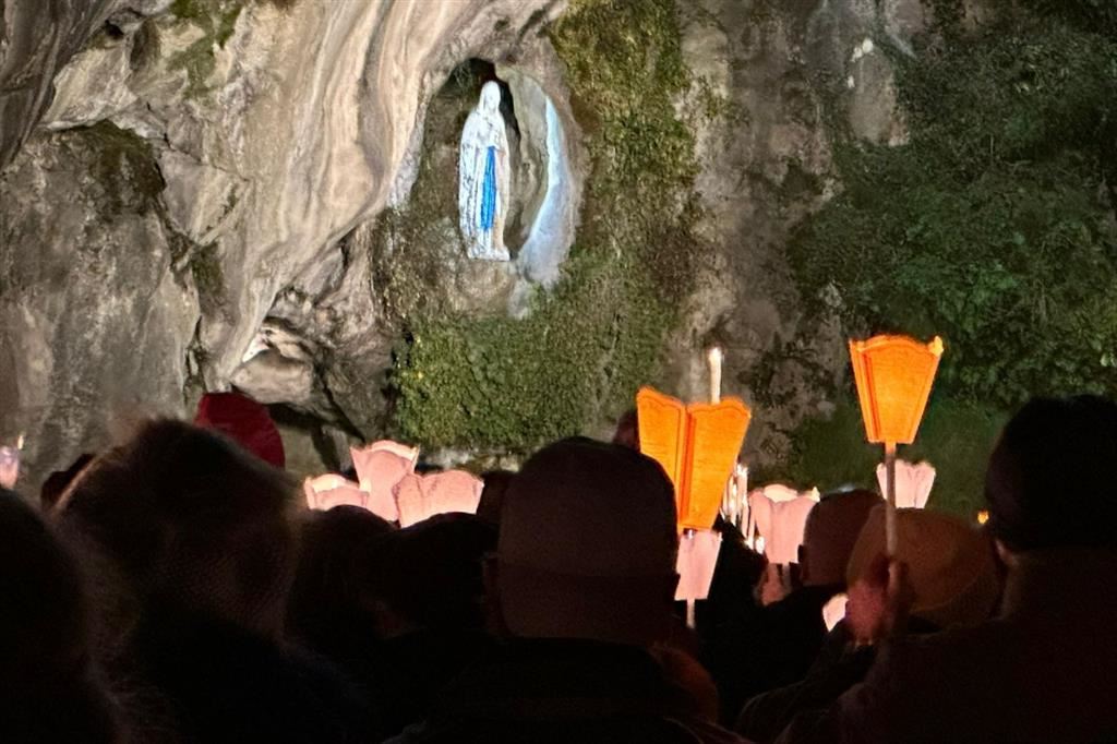 Un'immagine del pellegrinaggio Unitalsi a Lourdes per l'11 febbraio