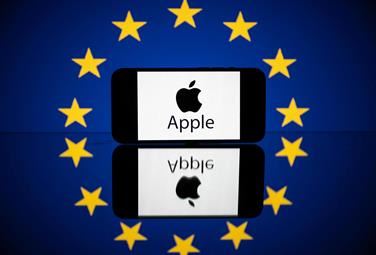 L'Ue multa Apple: indirizzava gli utenti verso versioni più care di Spotify