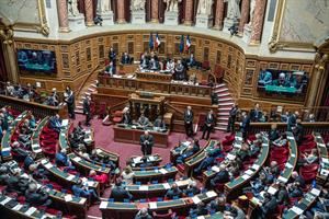 La Chiesa francese: «L'aborto un diritto costituzionale? No, attacco alla vita»
