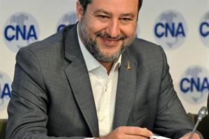 Salvini: «Non sosterremo mai Draghi Nella Ue vogliamo centrodestra unito»