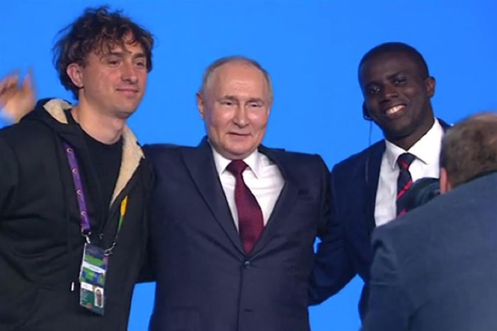 Jorit e Putin al termine del forum di Sochi