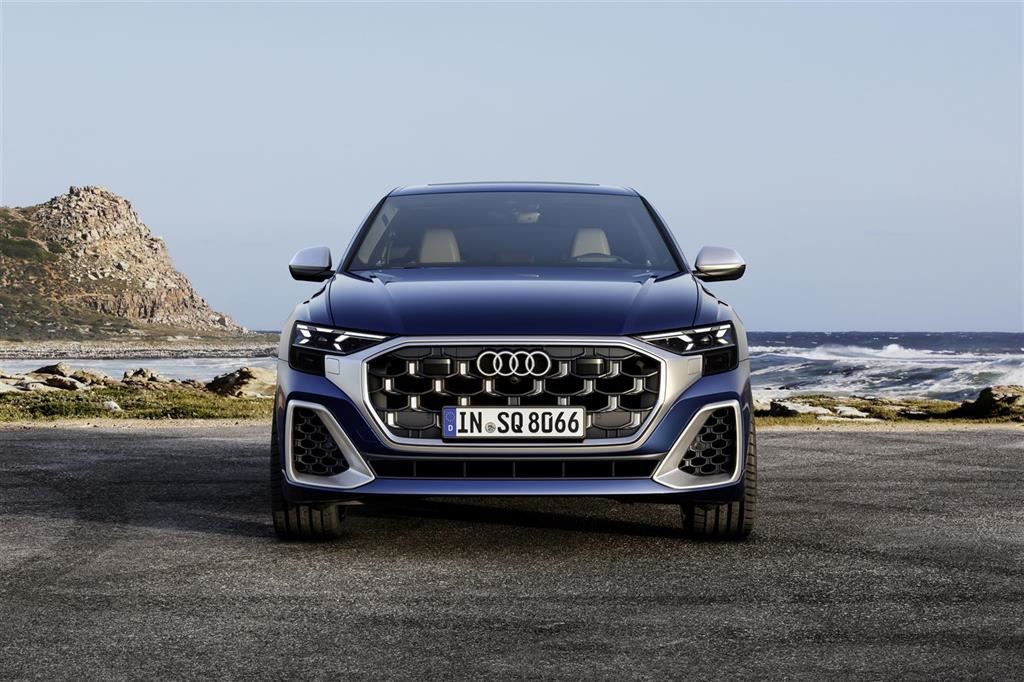 Confort e tecnologia: Audi rinnova la sua ammiraglia Q8