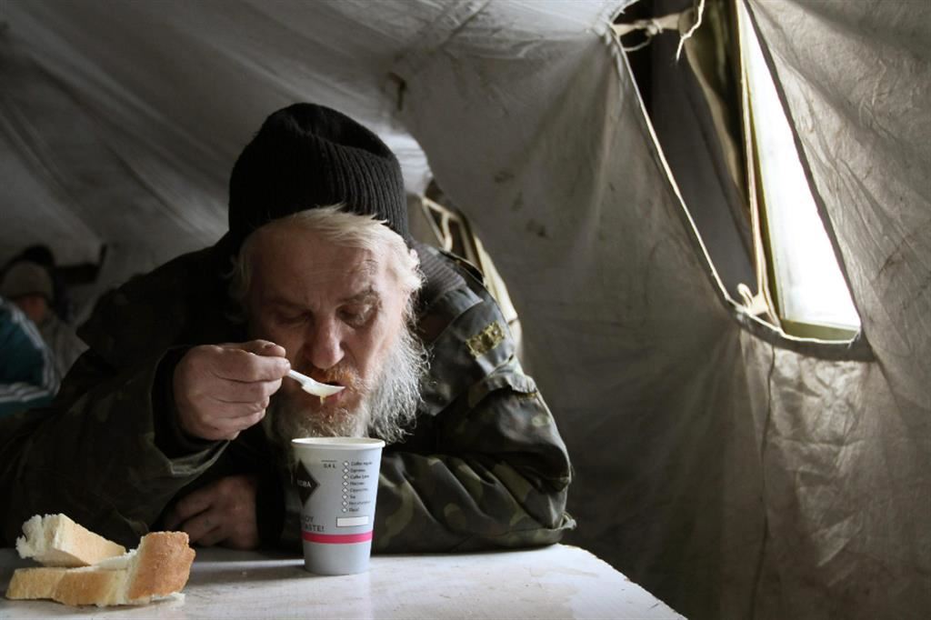 Il Papa ai potenti riuniti a Davos: perché si muore ancora di fame? 