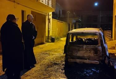 Auto bruciate, avvelenamenti: preti del Sud nel mirino della criminalità