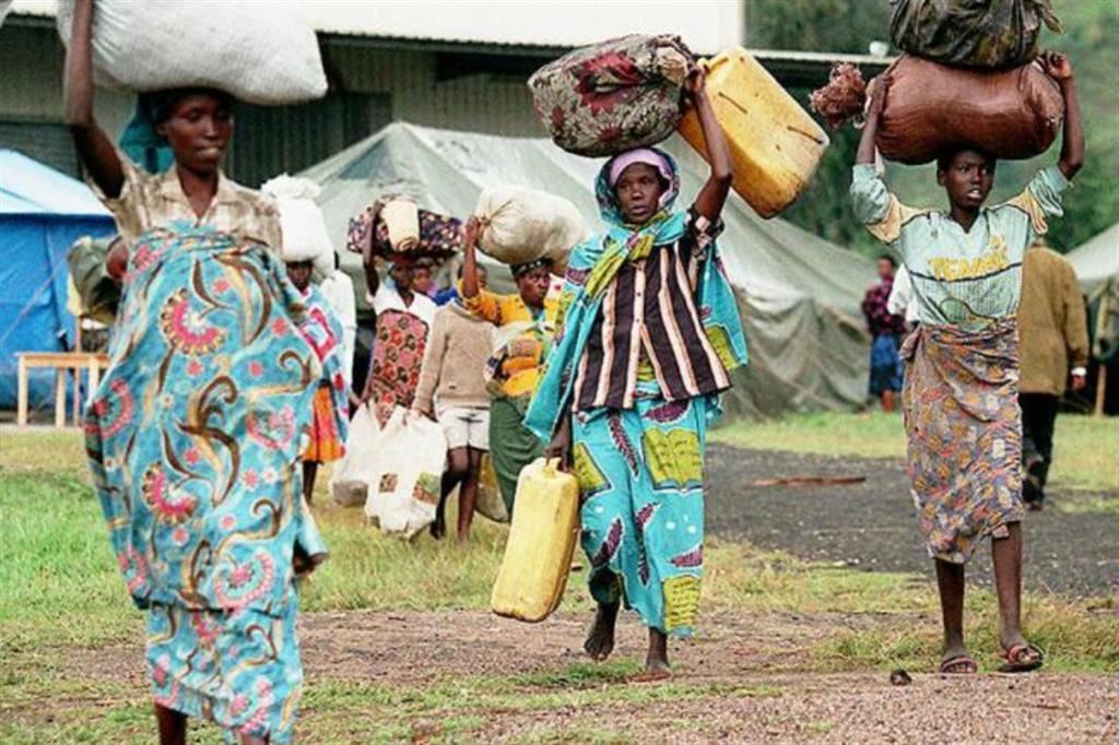 Rifugiati ruandesi in fuga all'epoca del genocidio, nel 1994