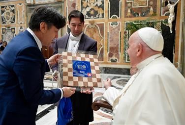 Il Papa elogia il gioco della dama. Esaltato anche da Edgar Allan Poe 
