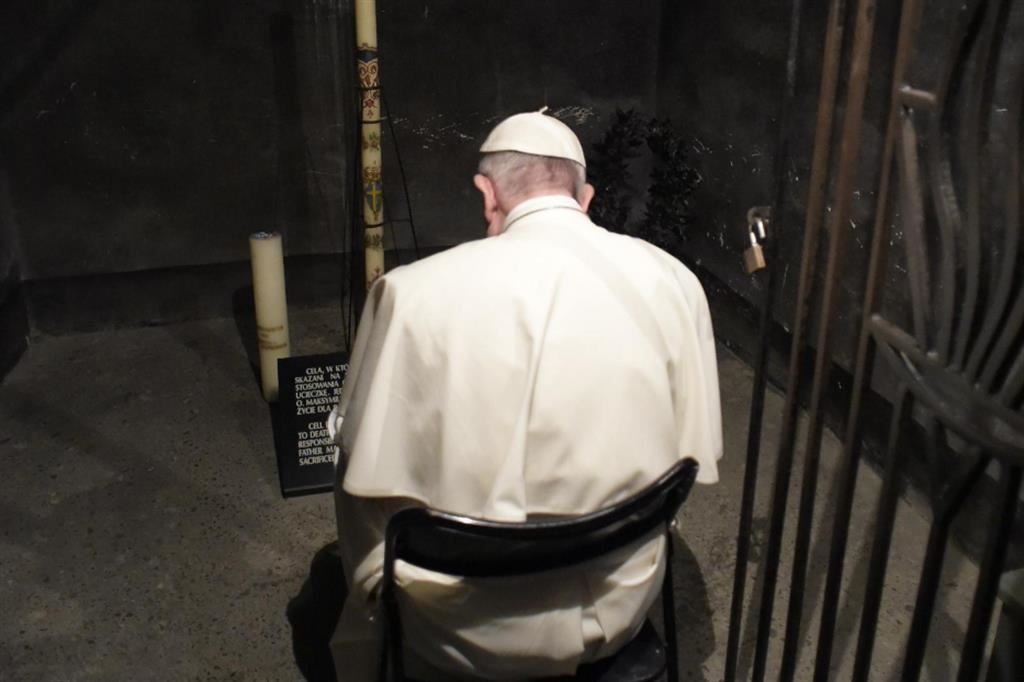 Il Papa ad Auschwitz nel 2016