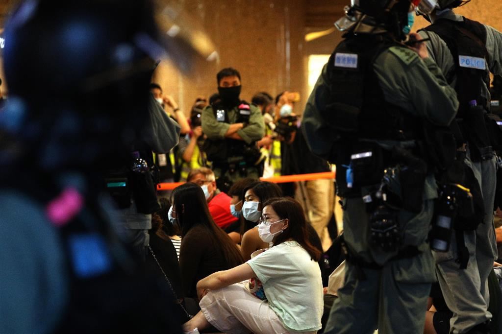 Gli arresti per le proteste dei giovani di Hong Kong