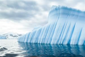 Allarme Antartide: i ghiacci si stanno sciogliendo più velocemente del previsto
