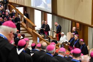 Il Papa all'aspirante seminarista gay: avanti con la tua vocazione