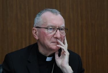 Parolin: «La Santa Sede è pronta a mediare ovunque per la pace»