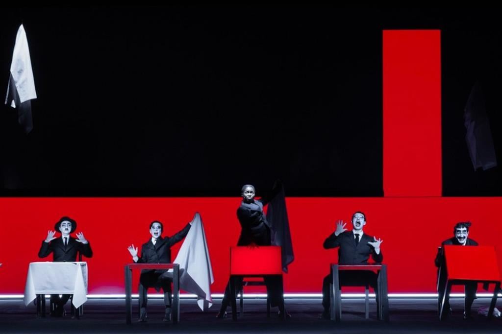 "Pessoa - Since I have been me", regia di Robert Wilson, al Teatro della Pergola di Firenze