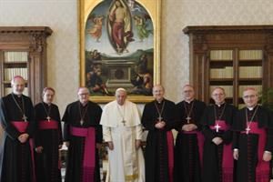Il Papa ai vescovi liguri: curare l’accoglienza, stare con i giovani 