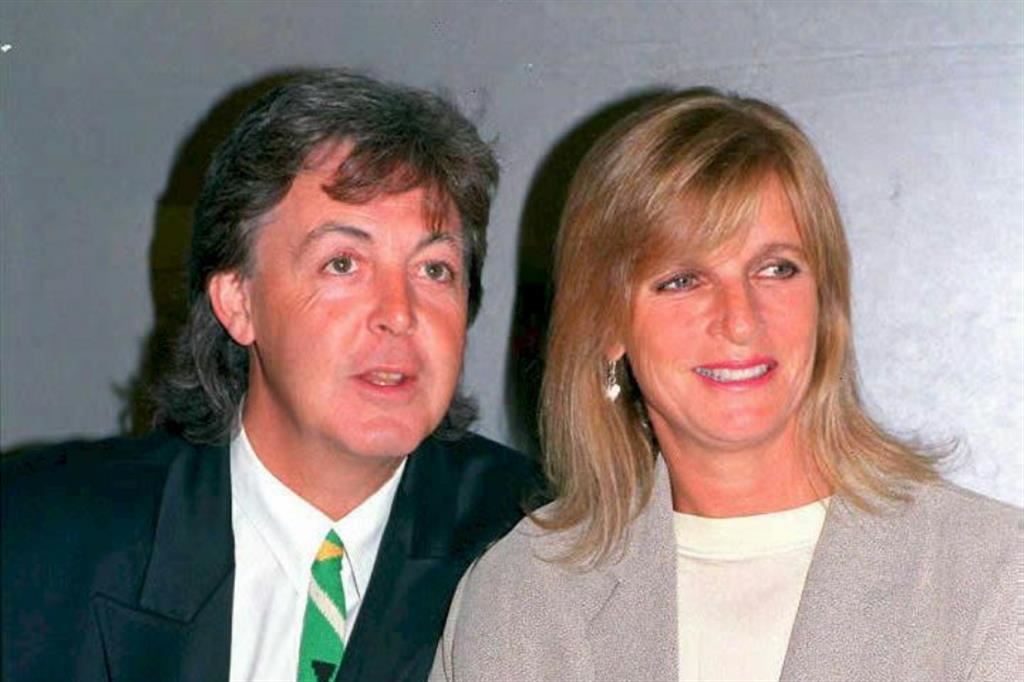 Paul McCartney e la prima moglie Linda