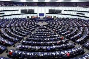 I temi identitari, il rischio astensionismo: l'Europa si prepara al voto 