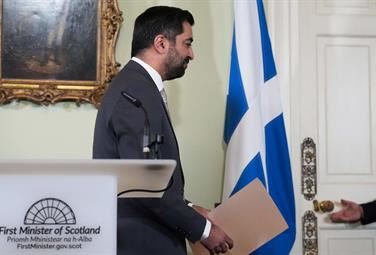 Il premier scozzese Yousaf si è dimesso, addio sogni di indipendenza