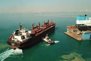 Canale di Suez, come la crisi mette a rischio 6 miliardi di export