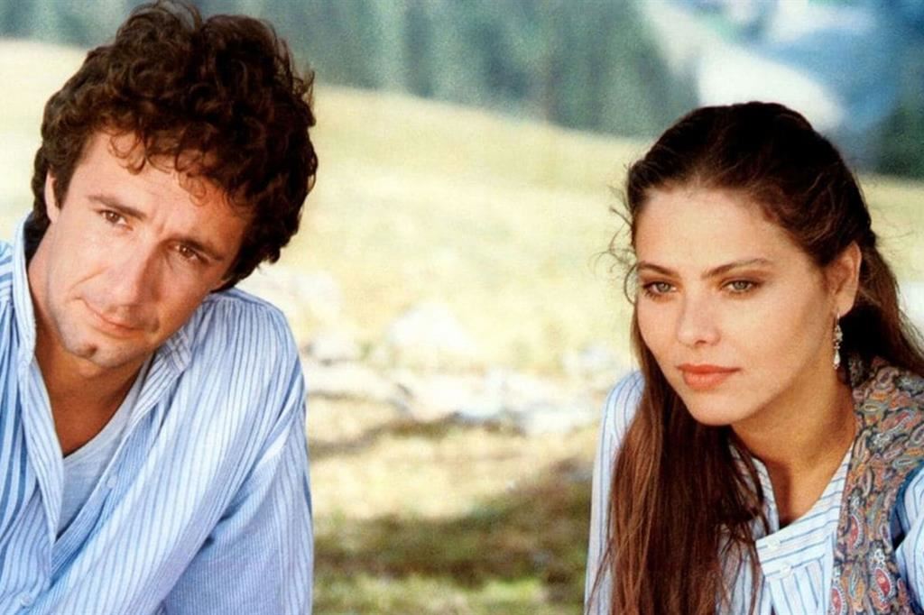 ll regista e attore Francesco Nuti con Ornella Muti in una scena del film “Tutta colpa del Paradiso” (1985)