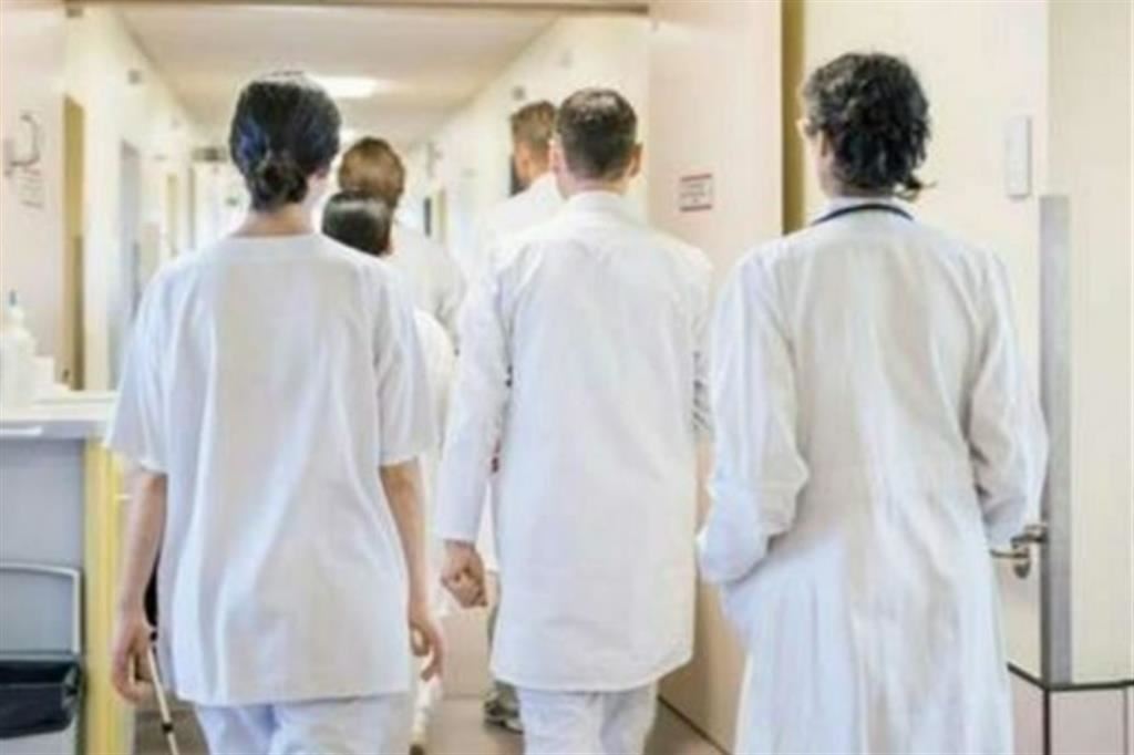 Troppi camici bianchi abbandonano il Servizio sanitario nazionale