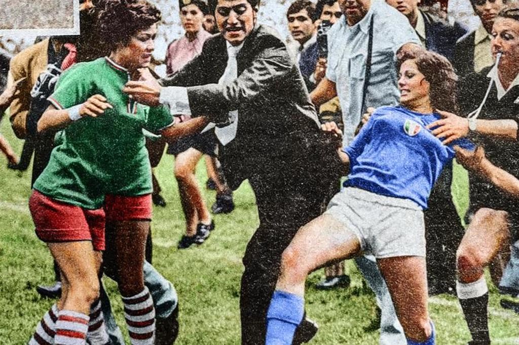 Un'immagine di "Copa 71": Elena Schiavo durante la partita Italia-Messico dei Mondiali di calcio femminile del 1971