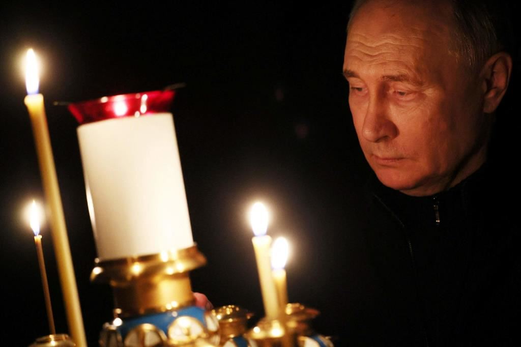 Giornata di lutto nazionale ieri in Russia. L'omaggio di Putin alle vittime del Crocus