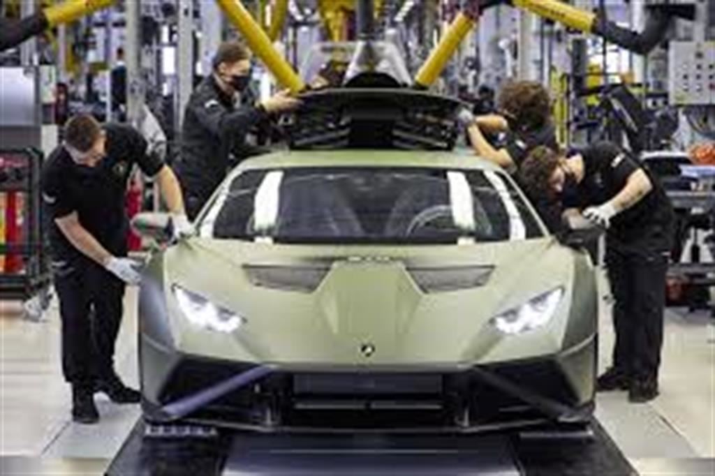 La catena di montaggio della Lamborghini