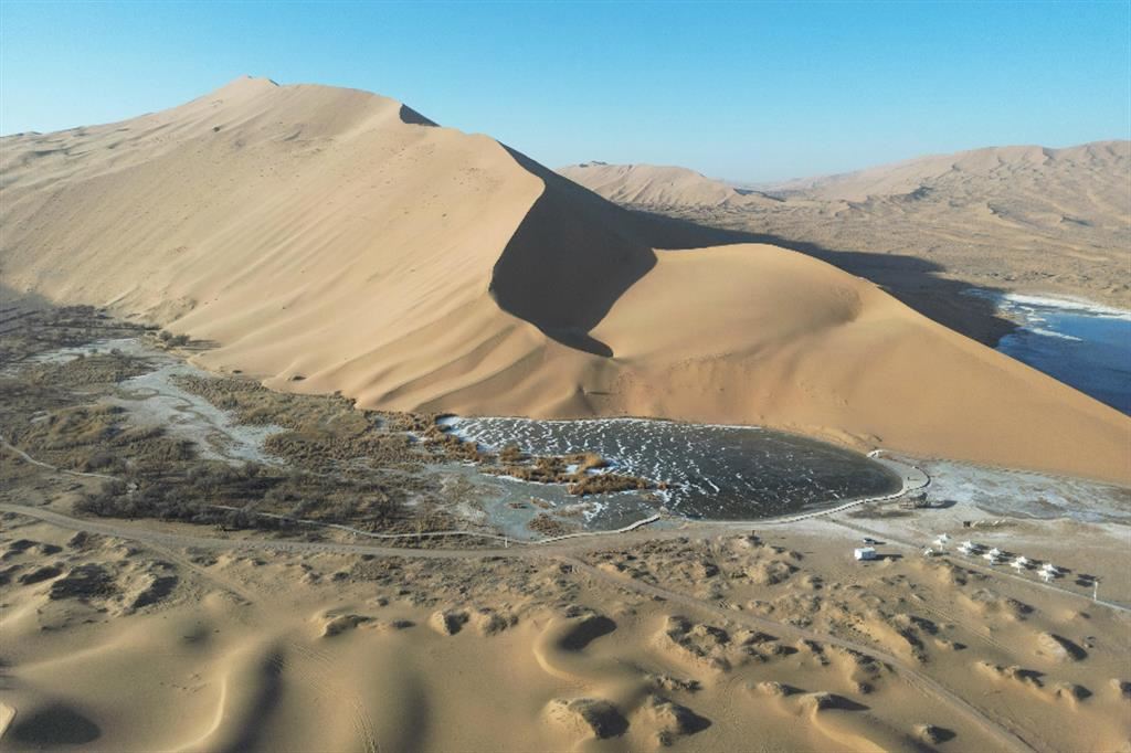 Il deserto di Badain Jaran, in Mongolia