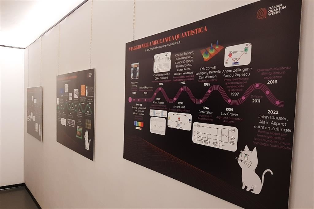 Il percorso introduttivo della mostra a Como dedicata alla meccanica quantistica