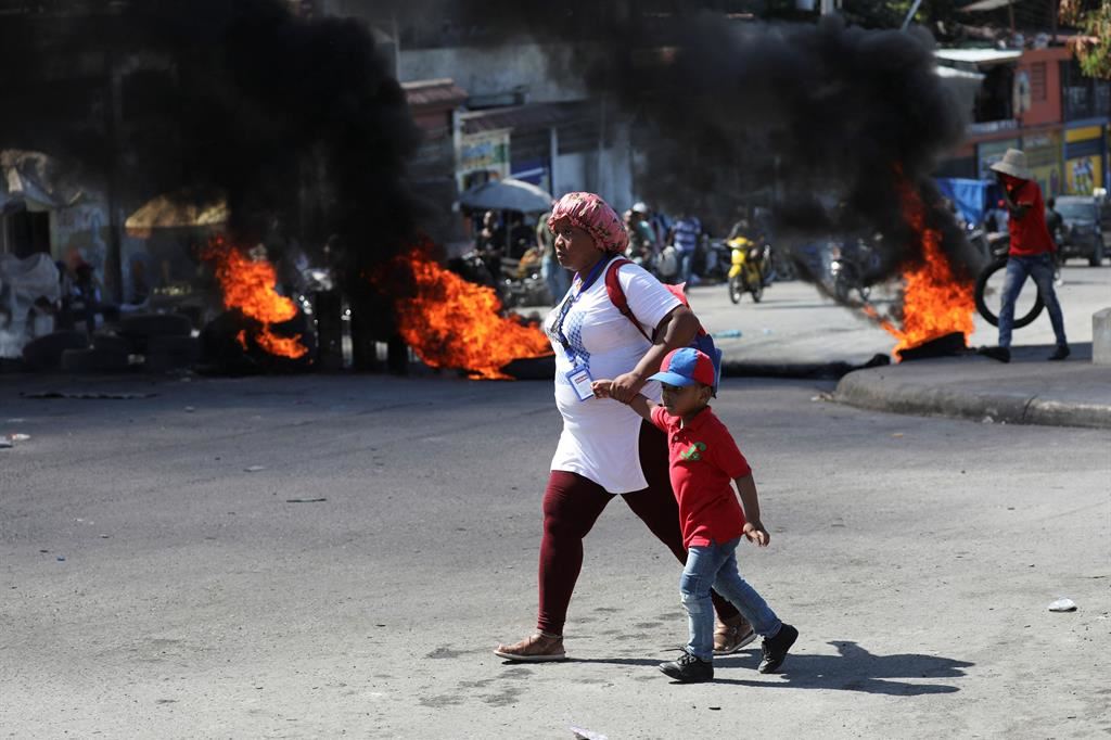 Ennesima esplosione di violenza nell'isola dimenticata dalla comunità internazionale