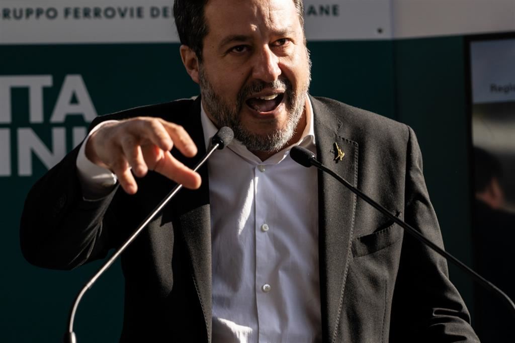 Il leader del Carroccio e ministro della Infrastrutture Matteo Salvini