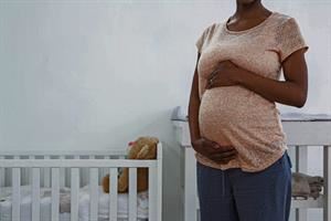 Sfruttamento, soldi, vittime: il "libro nero" della maternità surrogata