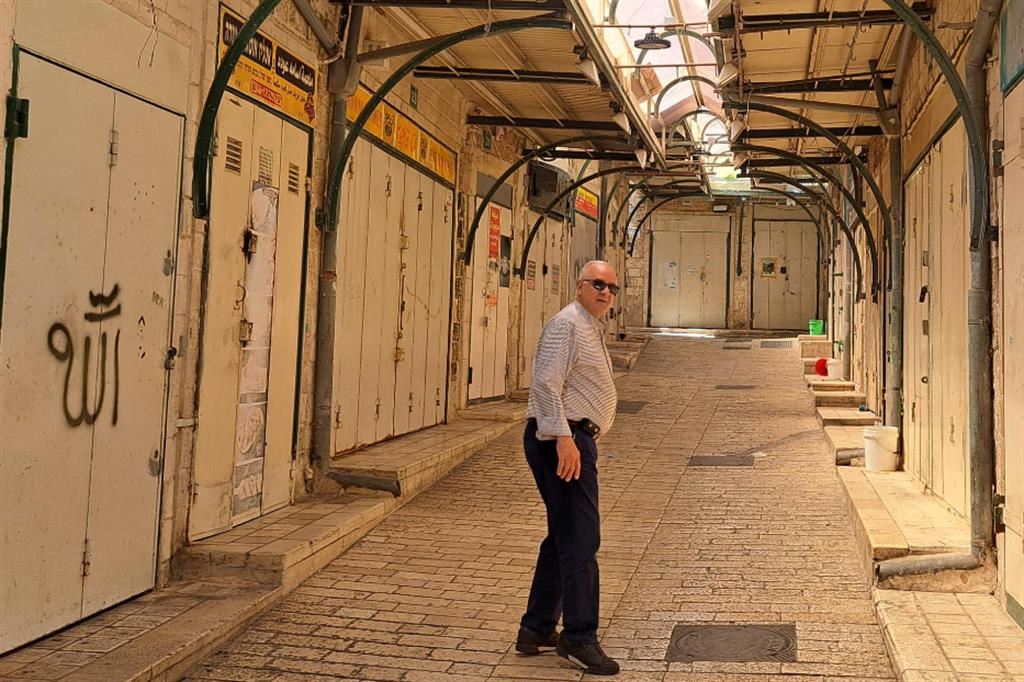I negozi del mercato di Nazareth sono chiusi