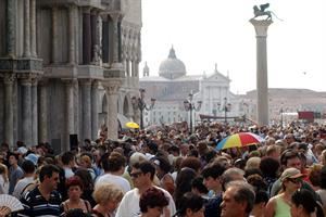 Cinque euro per entrare a Venezia: come funziona il ticket d'ingresso