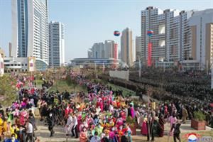 La Corea del Nord vista dall’interno, città più ricche e regime meno coeso