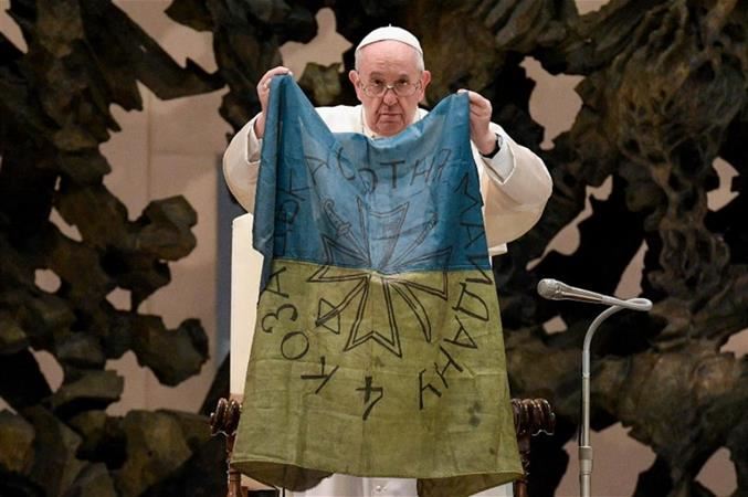 Le parole del Papa e perché è prioritario superare la logica della guerra