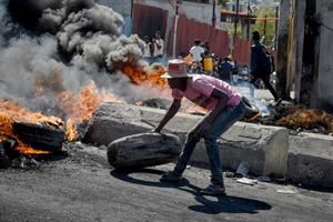 Esplosione a a Port-au-Prince, ferito un vescovo